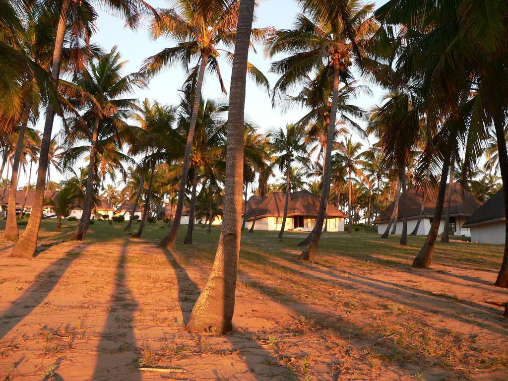 Blue Moon Beach Holiday Resort Инямбане Стая снимка