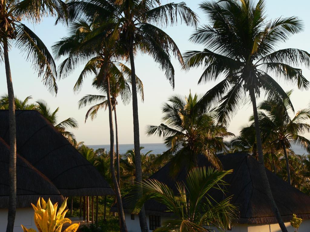 Blue Moon Beach Holiday Resort Инямбане Стая снимка