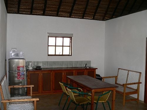 Blue Moon Beach Holiday Resort Инямбане Екстериор снимка